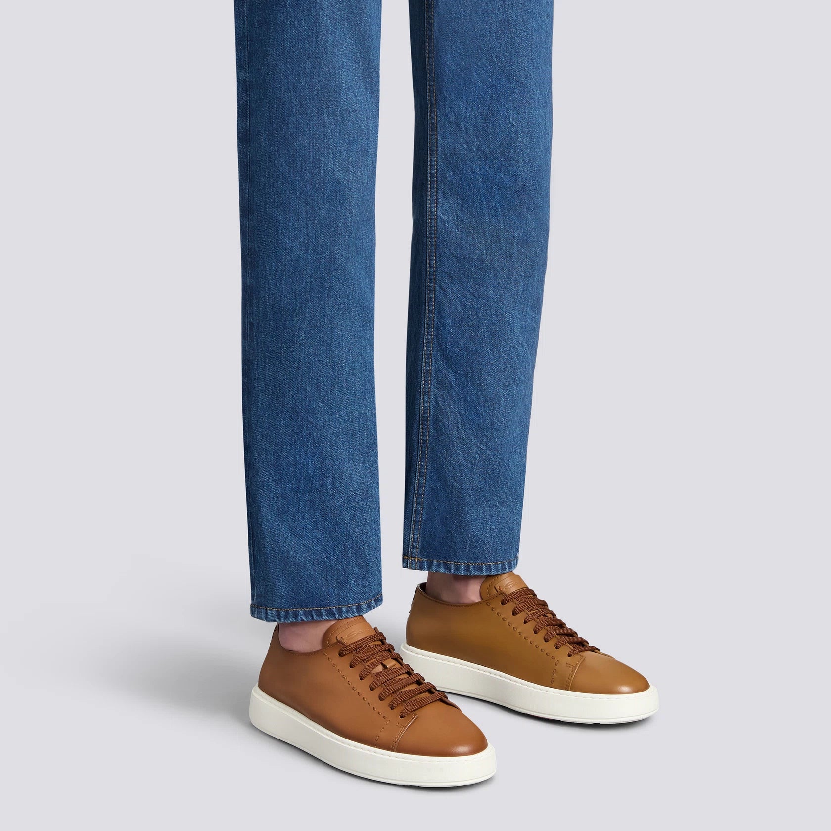 Men's light brown leather sneaker